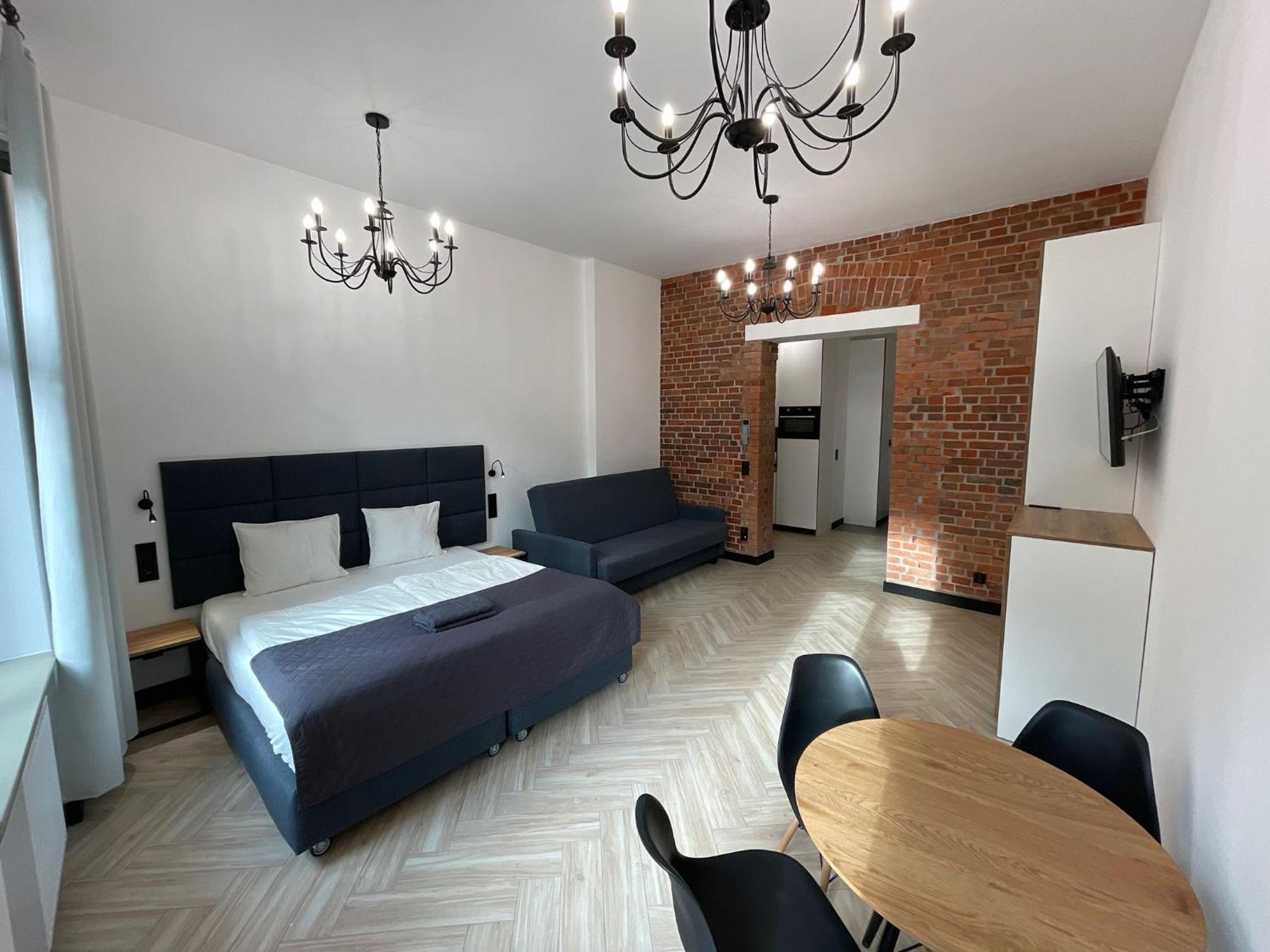 Pod Blekitnymi Podkowami Aparthotel *
