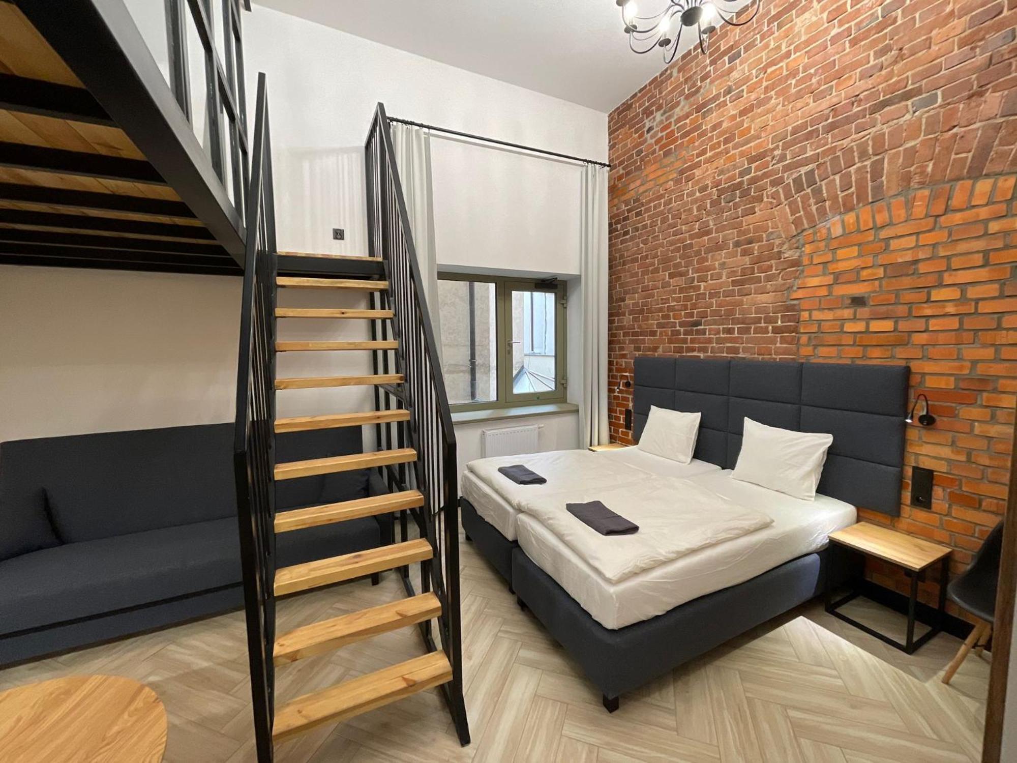 Pod Blekitnymi Podkowami Aparthotel Breslau