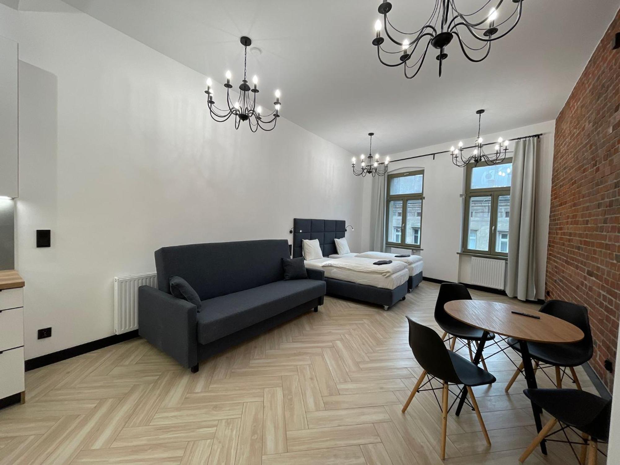 Pod Blekitnymi Podkowami Aparthotel Breslau